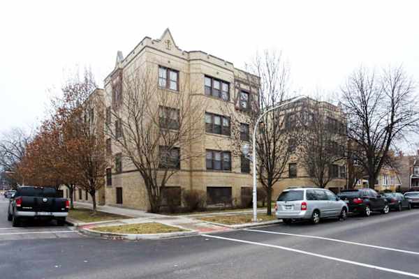 4049-57 N. Francisco Ave. property